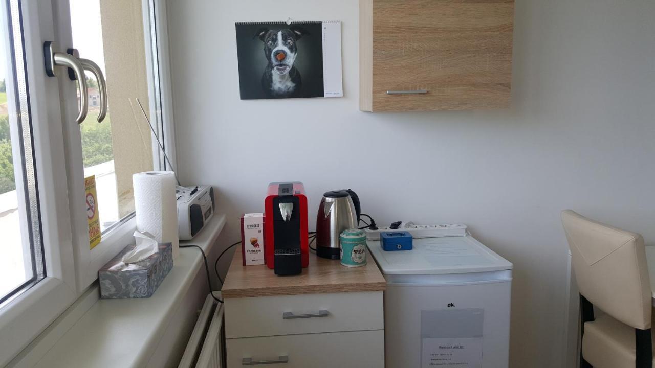 Bei Lkh Graz,1X Parkplatz,15 Stock! Appartement Buitenkant foto