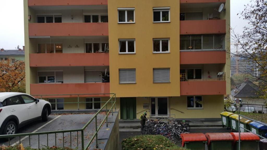 Bei Lkh Graz,1X Parkplatz,15 Stock! Appartement Buitenkant foto