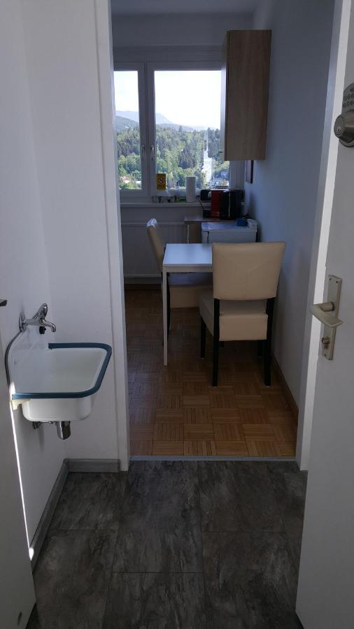 Bei Lkh Graz,1X Parkplatz,15 Stock! Appartement Buitenkant foto